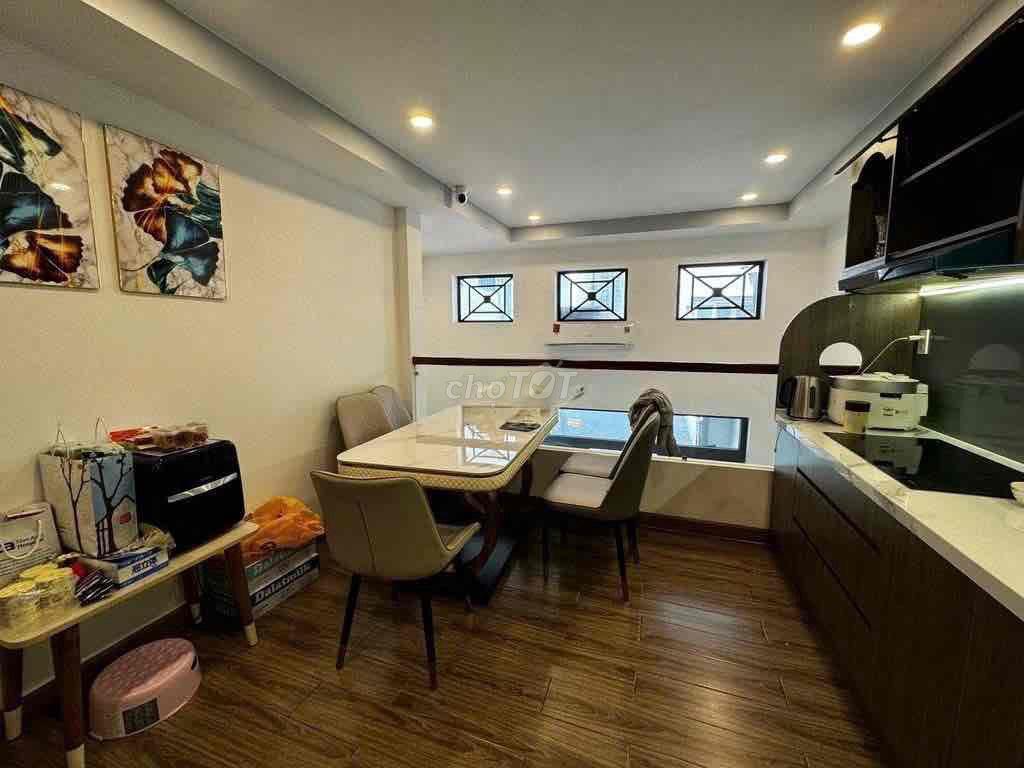 451/1A Hai Bà Trưng, P.Võ Thị Sáu, Q.3 hxh 4.3x12 trệt lửng 2 lầu st 3