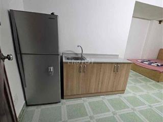 Chính chủ cho thuê phòng nội thất cơ bản, rộng 20m2 giá 3000k Dc: 16 đ