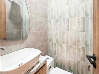 Chính Chủ Cho Thuê Phòng Ở Trệt Tại 98F Lê Lai & 39 Nguyễn Trãi 5tr NT