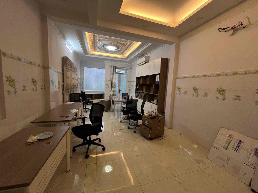 NHÀ CHO THUÊ Q7.  Đường lâm văn bền.Tân quy .  dt:9x25m.nhà 1 trệt 1 l