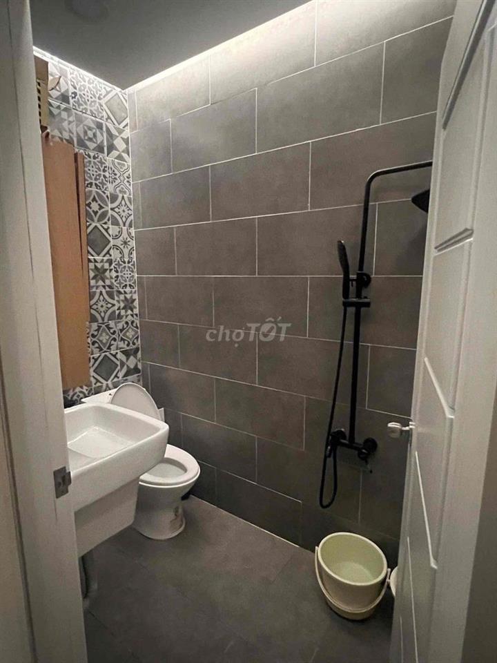 Có căn full nt   Dt 4*15 trệt lầu 2pn 2wc full nói thất h 3 gác gan ch