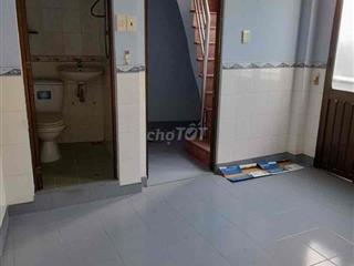 Chính Chủ Cho Thuê Nhà Hẻm 200 Cô Gang Q.1 3pn 3wc 3T Giá 13,1tr FulNT