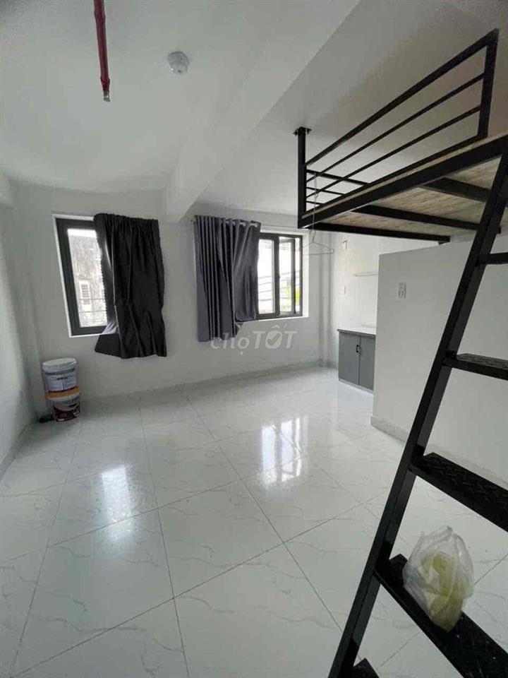 Chủ ko có thời gian quản lý,cần sang lại 32 phòng trên đuong quang tru