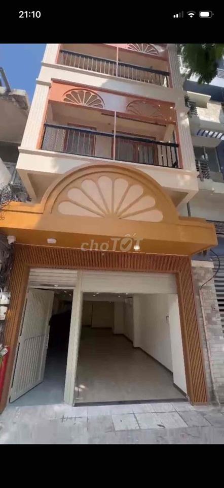 Cho thuê mặt bằng mặt tiền khu sầm uất đường Lý Chính Thắng quận 03. D