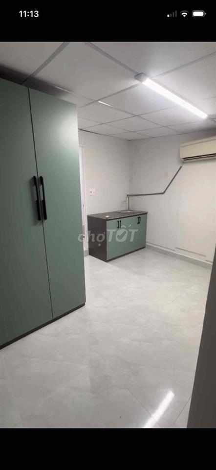 Dang trống cơ sở    239 Huỳnh Văn Bánh Phú Nhuận   điện 4k/kwh nước 10
