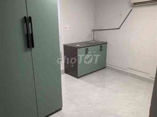 Dang trống cơ sở    239 Huỳnh Văn Bánh Phú Nhuận   điện 4k/kwh nước 10