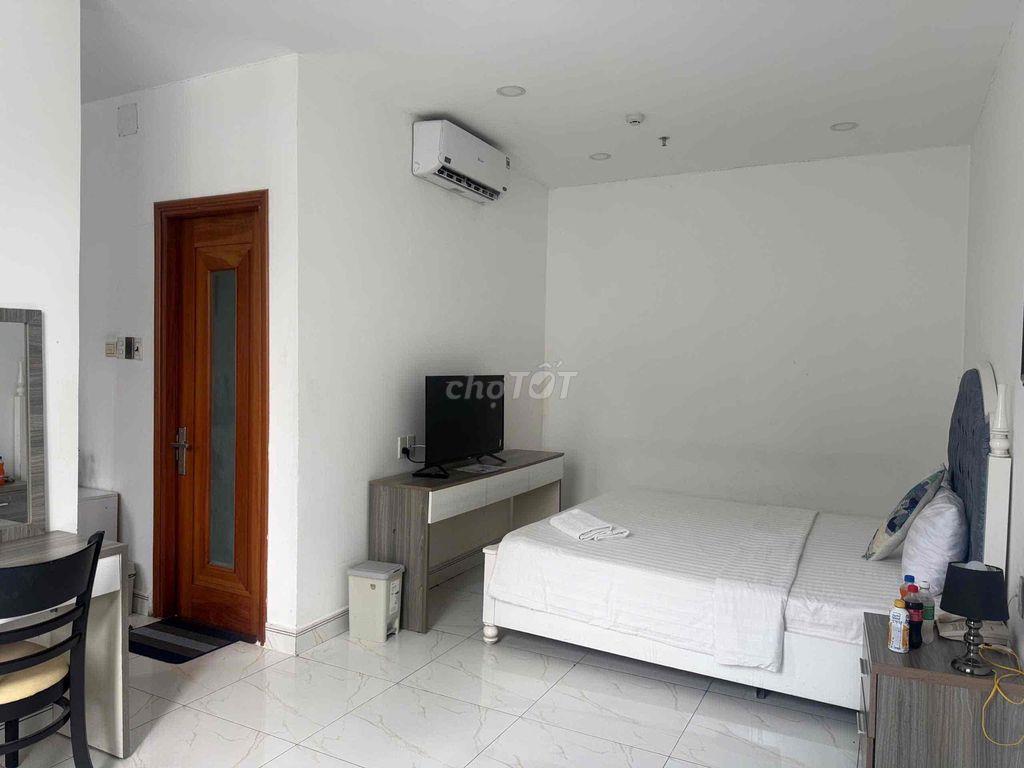 Chính Chủ Cho Thuê K.S Sân Bay 25pn 1MB 1 Hầm ANTT Giá 250tr Ful NT Ạ