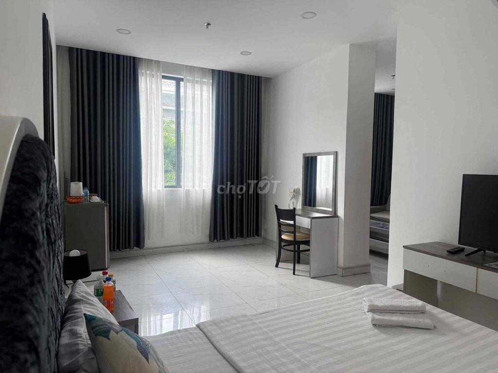 Chính Chủ Cho Thuê K.S Sân Bay 25pn 1MB 1 Hầm ANTT Giá 250tr Ful NT Ạ