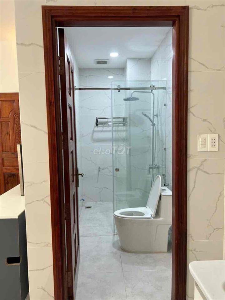 Cho thuê nhà 4 tầng mới xây gần VROSA Khang Điền , đường số 291 ra đườ