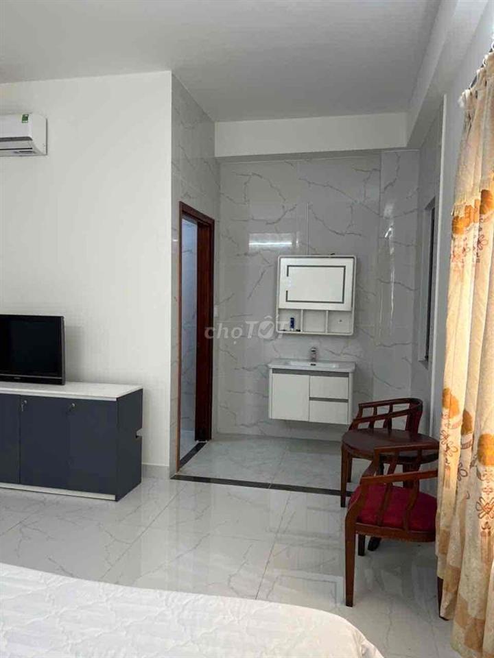 Cho thuê nhà 4 tầng mới xây gần VROSA Khang Điền , đường số 291 ra đườ