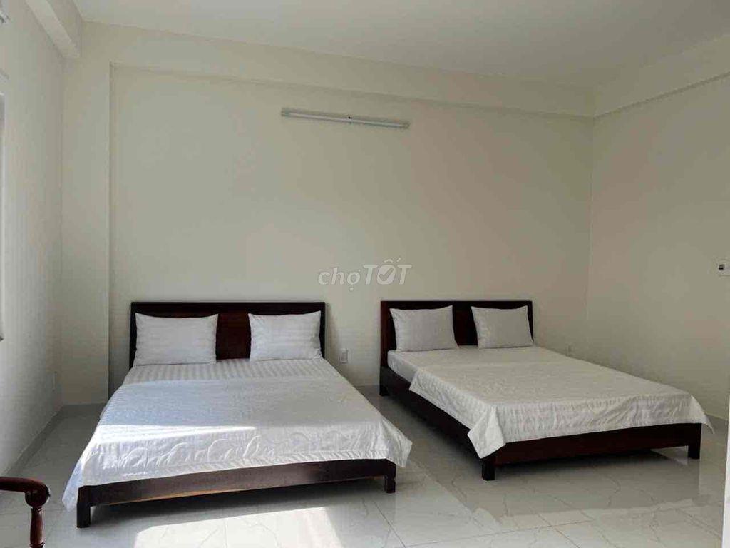 Cho thuê nhà 4 tầng mới xây gần VROSA Khang Điền , đường số 291 ra đườ