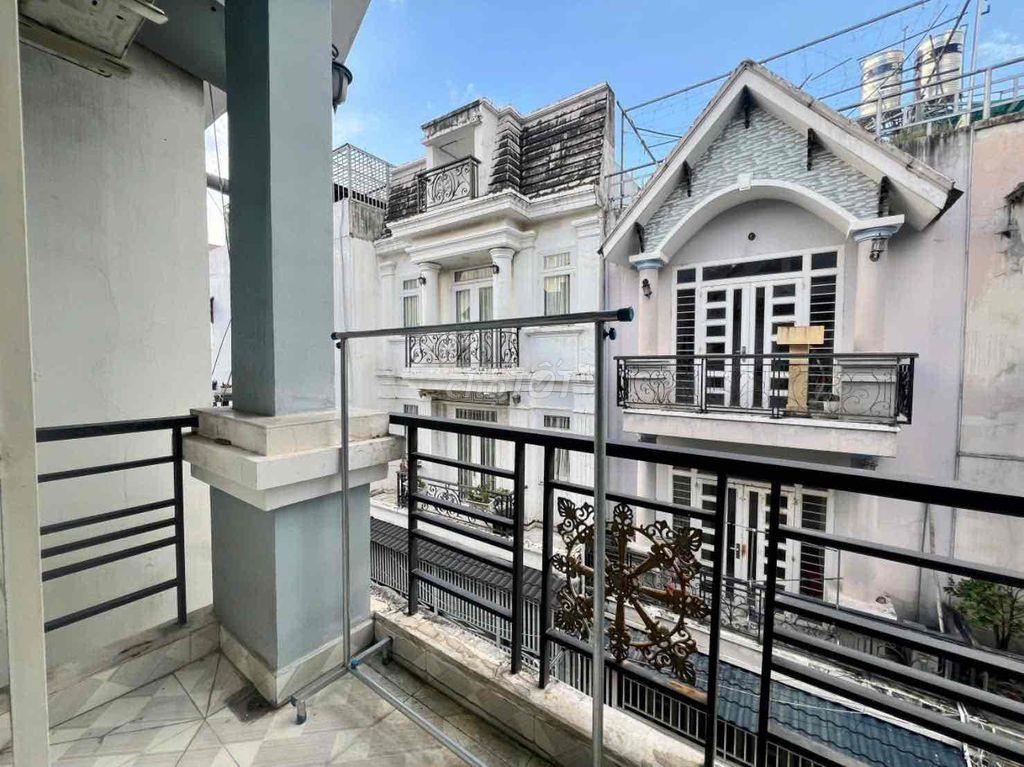 43/10 đường 35, phường Hiệp Bình BC lầu 2 trống sẵn 4.800.000 /-rose