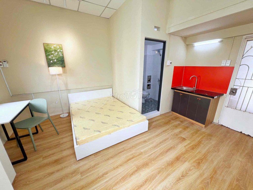 Chính Chủ Cho Thuê Phòng 20/40 Đặng Thuỳ Trầm 4-5tr Ful NT Ở Ngay Ạ LH