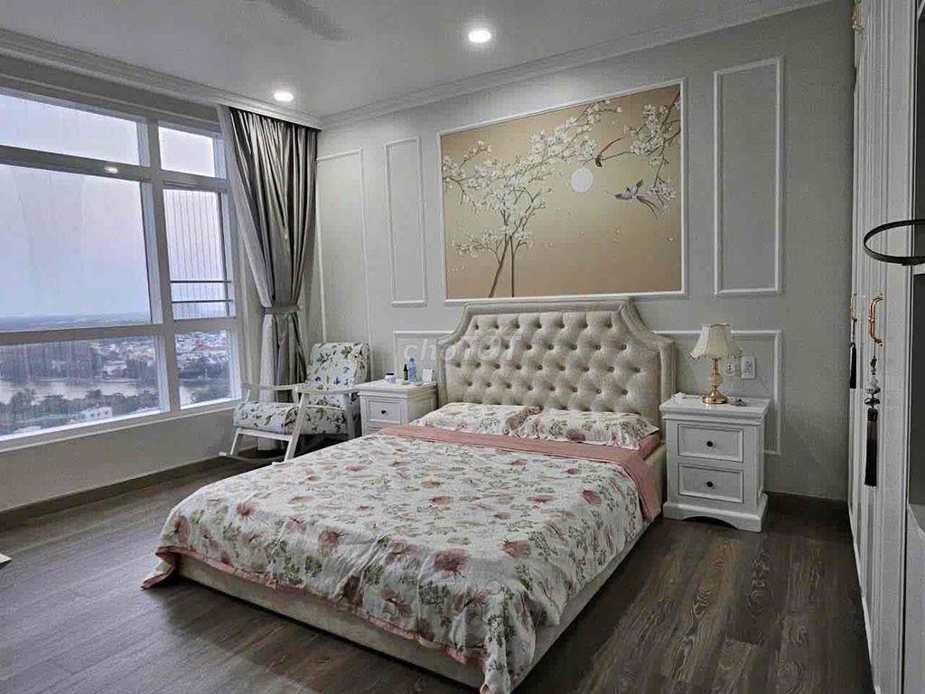 Penthouse Him Lam Riverside, duplex 220m, 4pn, 3wc, 2 bếp, 17,1 Tỷ Ạ.