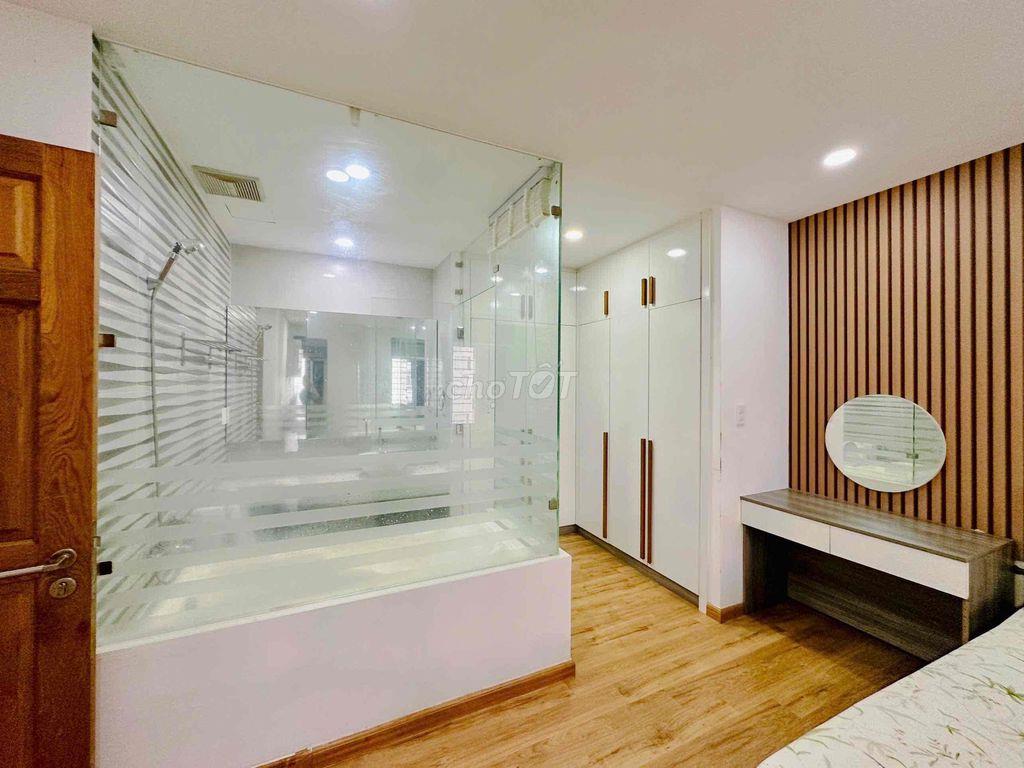 🏡 CHO THUÊ PENTHOUSE SKYGARDEN 3  ✨ Diện tích: 250m²   🛏️ 3 phòng ngủ