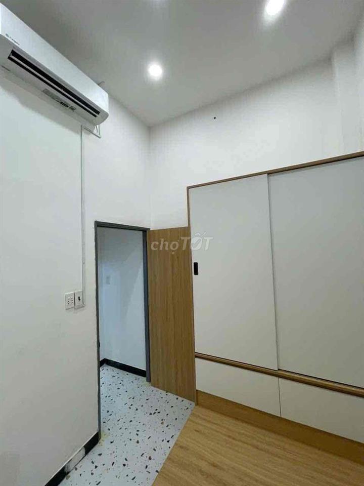 Chính Chủ Cho Thuê Phòng Phổ Quang Q.TB P.2 Ạ Giá 3,8tr LH Mình Ảnh Ảo