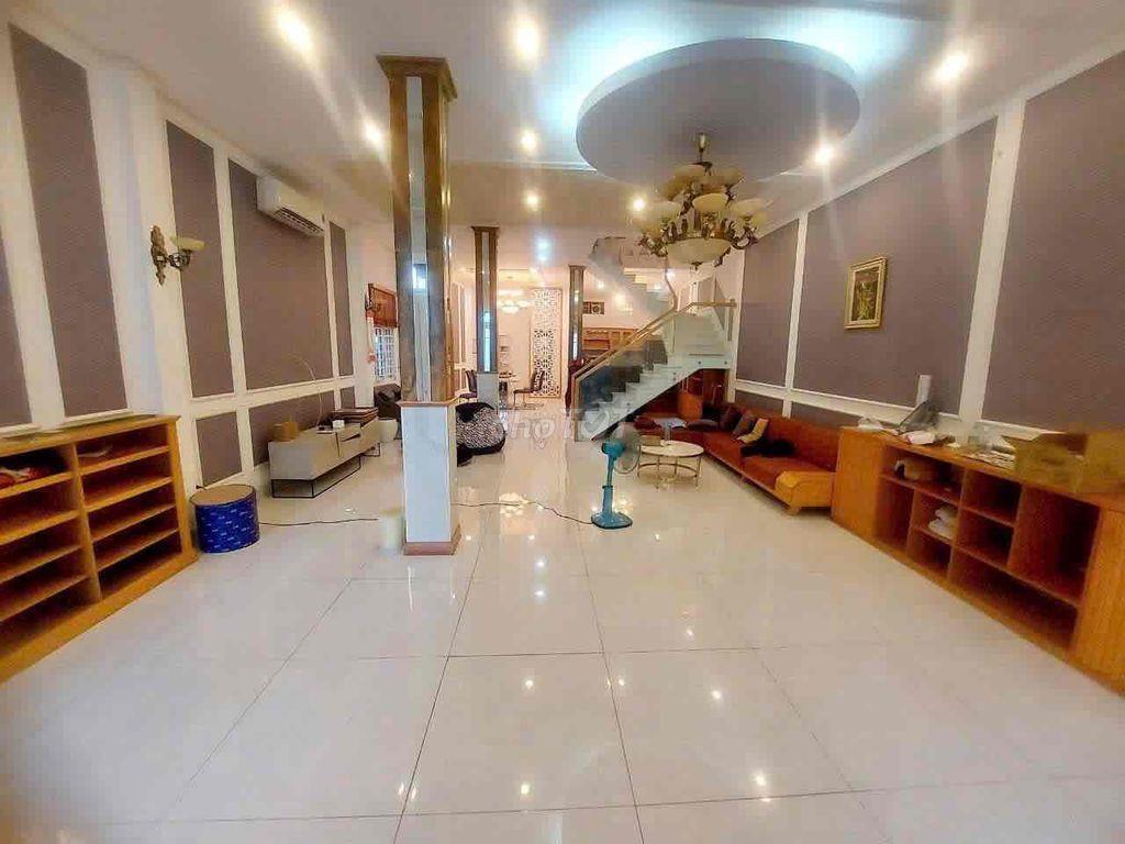 5x 39 m, 1 trệt 2 lầu , sân thượng 45 triệu / tháng , có gì thương l