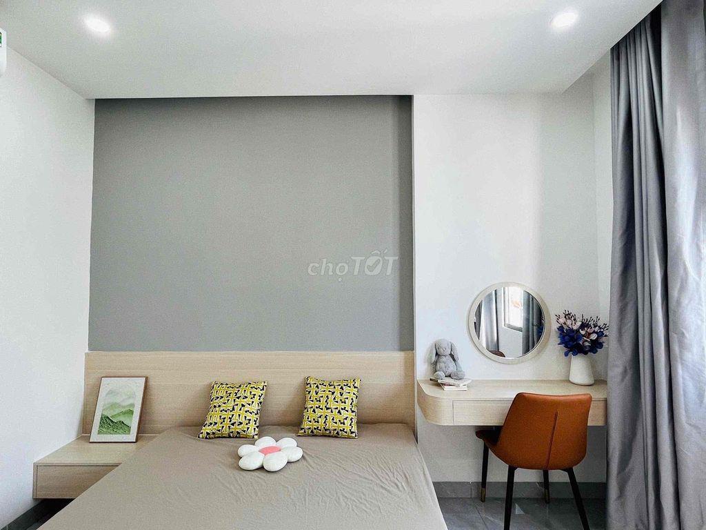 CĂN HỘ BAN CÔNG BẾP XA GIƯỜNG THÔNG THOÁNG