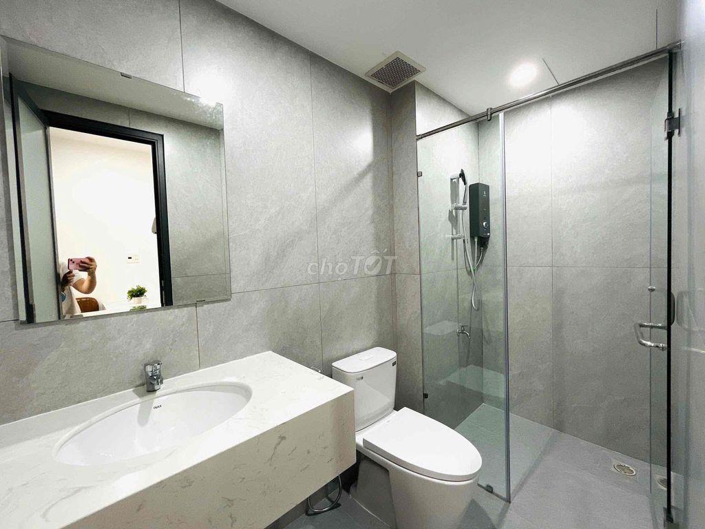 CĂN HỘ BAN CÔNG BẾP XA GIƯỜNG THÔNG THOÁNG