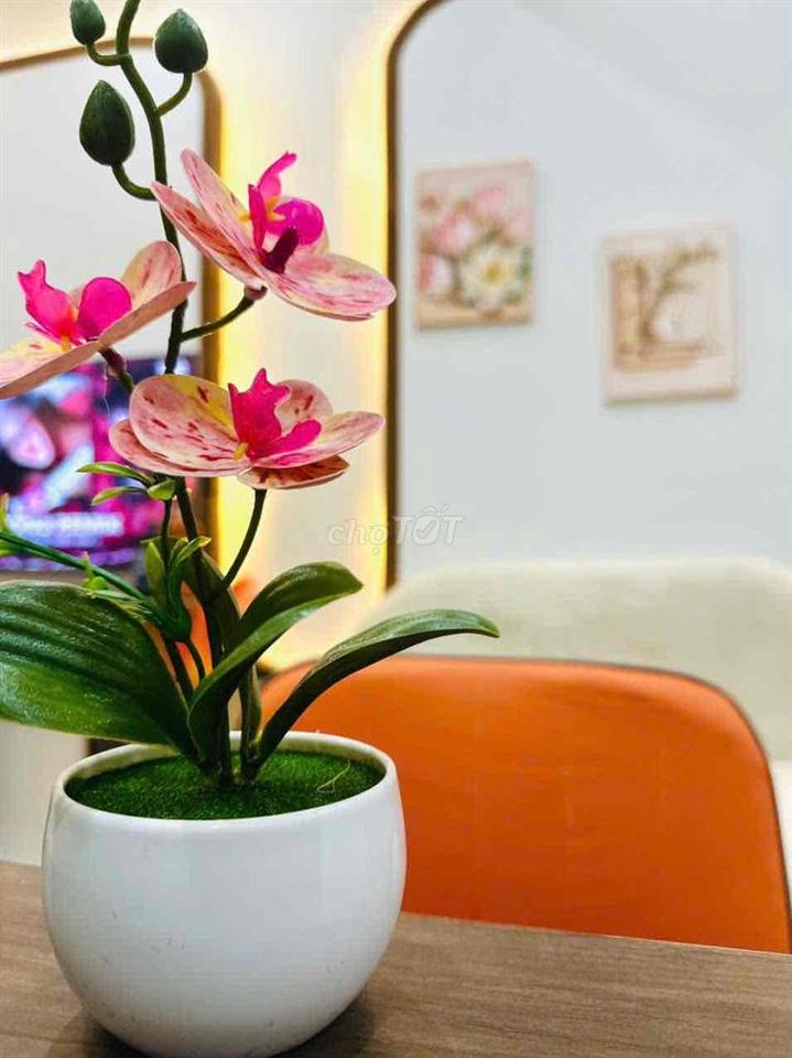 SIÊU HIẾM CĂN HỘ TÁCH BẾP BAN CÔNG FULL NỘI THẤT