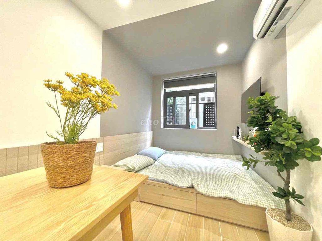 STUDIO BẾP CÁCH XA GIƯỜNG CỬA SỔ THOÁNG MÁT HIỆN ĐẠI