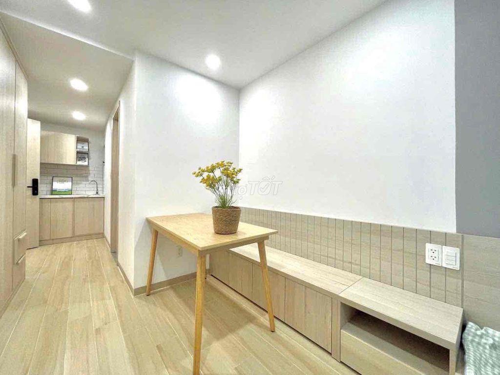 STUDIO BẾP CÁCH XA GIƯỜNG CỬA SỔ THOÁNG MÁT HIỆN ĐẠI