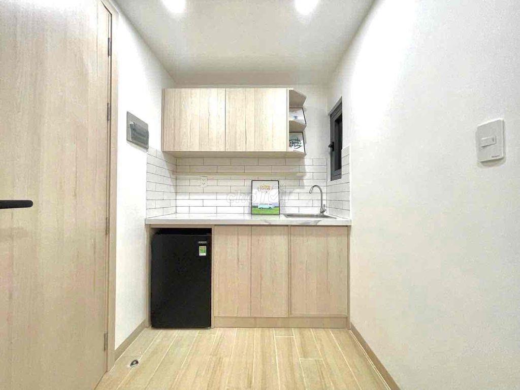 STUDIO BẾP CÁCH XA GIƯỜNG CỬA SỔ THOÁNG MÁT HIỆN ĐẠI