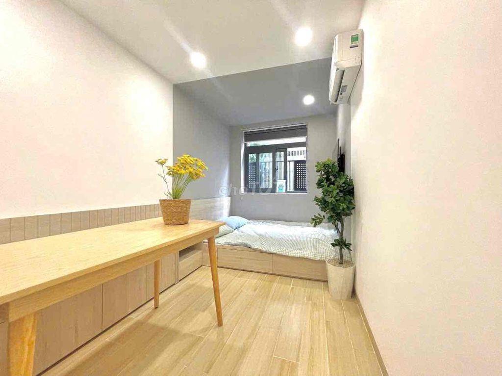 STUDIO BẾP CÁCH XA GIƯỜNG CỬA SỔ THOÁNG MÁT HIỆN ĐẠI