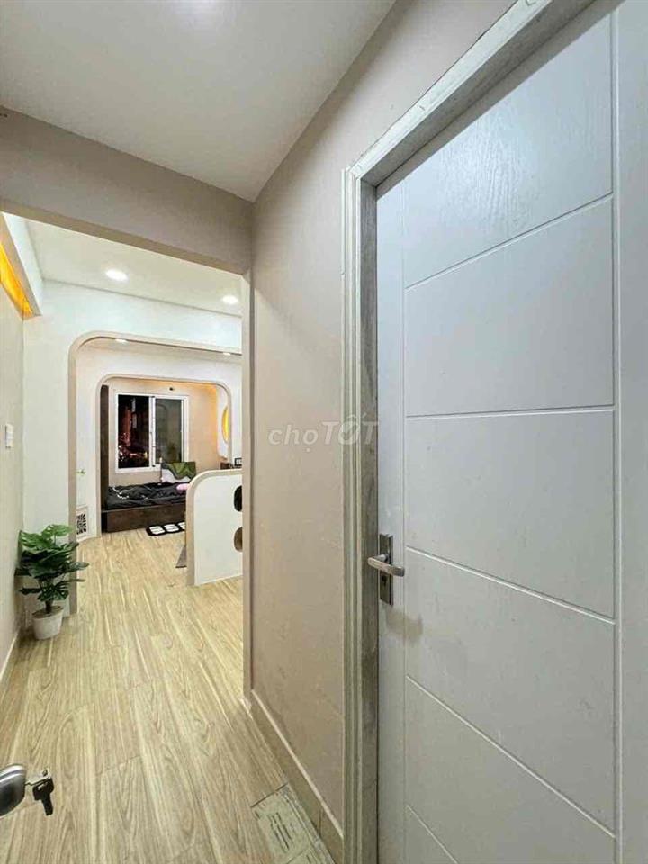 1PN TÁCH BẾP CỬA SỔ VỊ TRÍ TRUNG TÂM GẦN TRƯỜNG ĐẠI HỌC