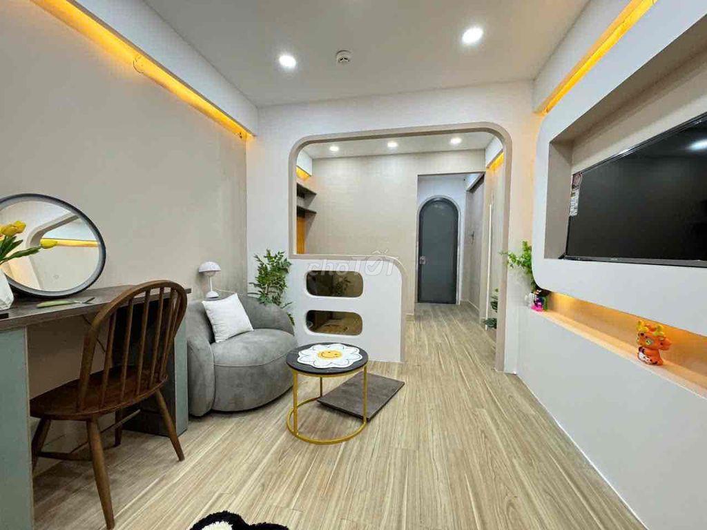 1PN TÁCH BẾP CỬA SỔ VỊ TRÍ TRUNG TÂM GẦN TRƯỜNG ĐẠI HỌC