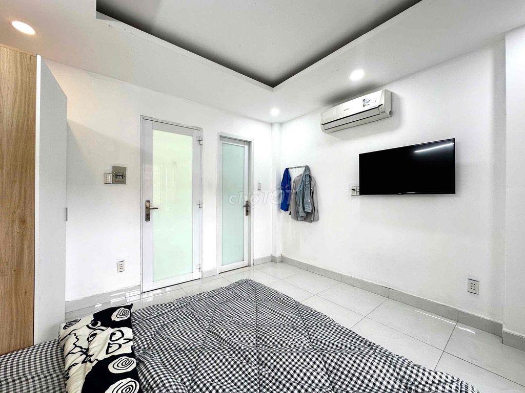 ĐƯỜNG LỚN, TÁCH BẾP BAN CÔNG SIÊU RỘNG RÃI THOÁNG MÁT