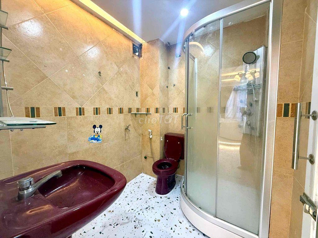 CĂN HỘ DỊCH VỤ FULL NỘI THẤT TẠI QUẬN 1(NGAY NGUYỄN THỊ MINH KHAI)