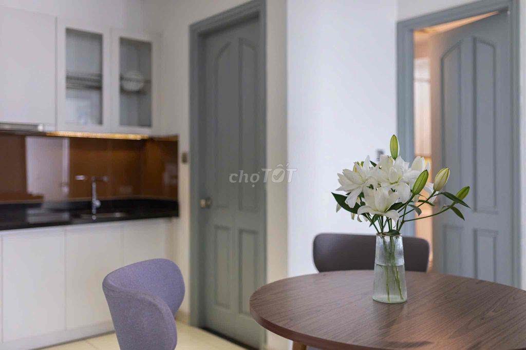 CĂN HỘ DỊCH VỤ CAO CẤP 2PN QUẬN 3 (NGAY CHỢ BÀN CỜ)