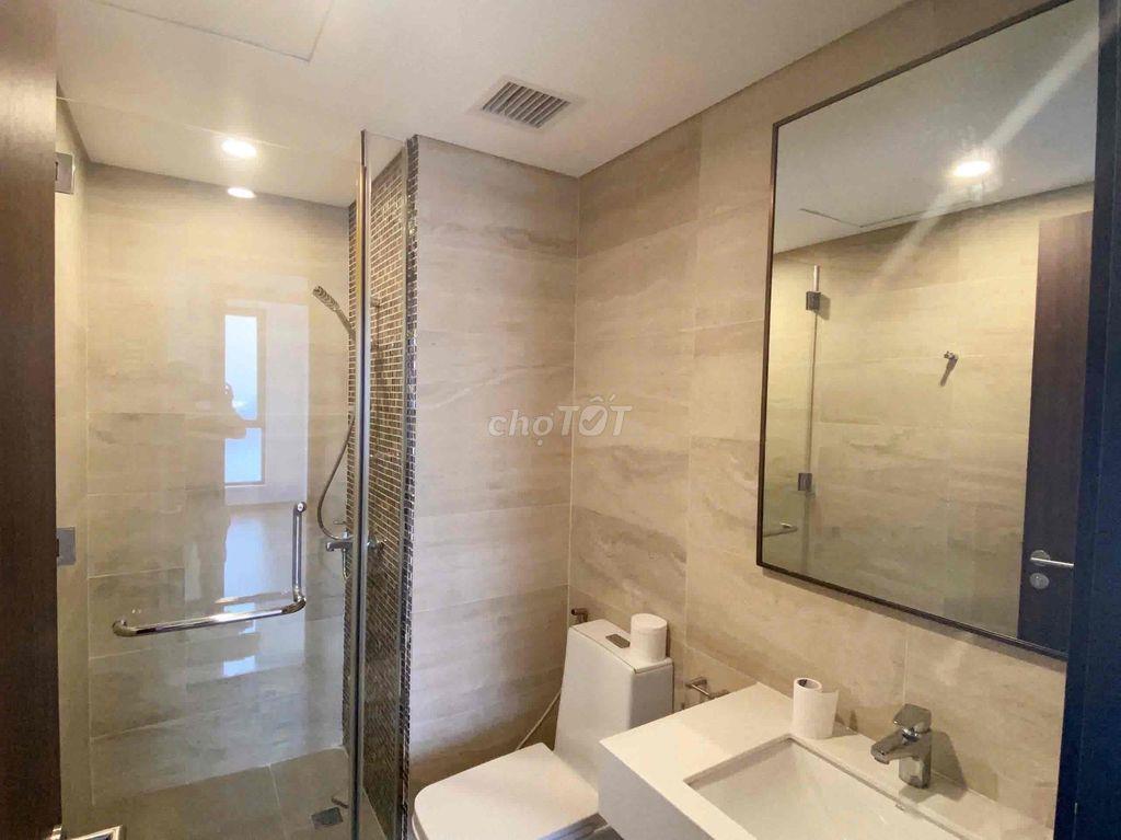 2 pn, nội thất cơ bản ngay One Verandah, tự do thiết kế theo gu