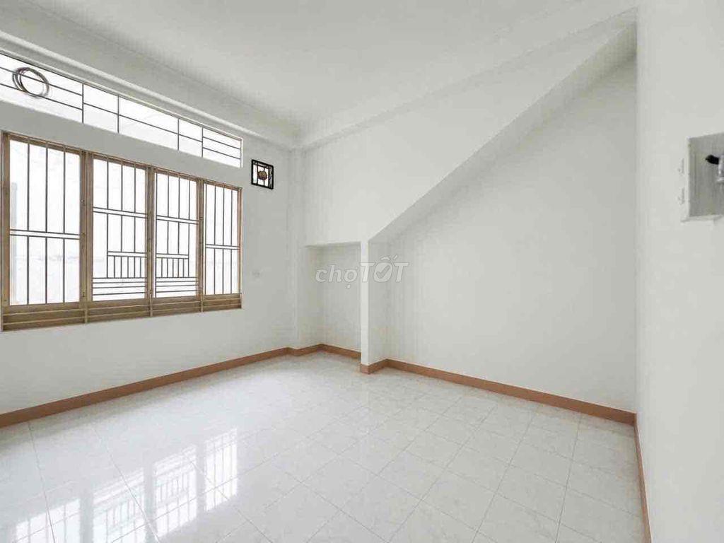 Cho thuê nhà hẻm xe hơi ngang 5