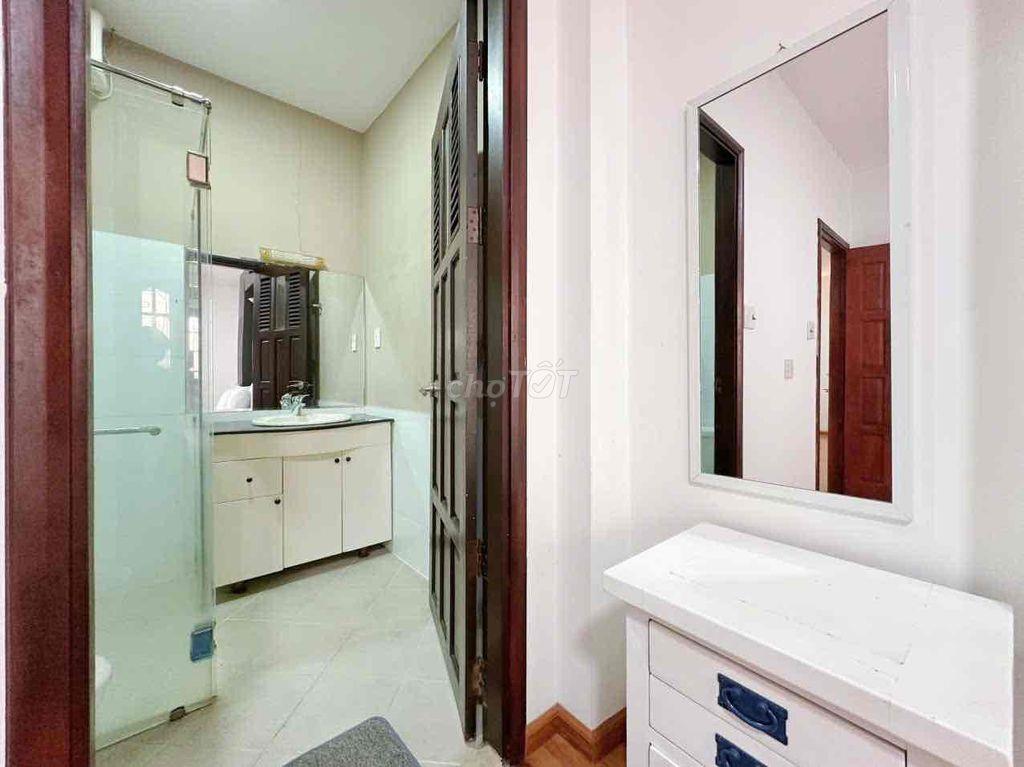 💥HOT✨CHDV 2PN🏚️THANG MÁY- PHAN TÂY HỒ 55m2🏬FULL nội thất TIỆN T TÂM🏘️