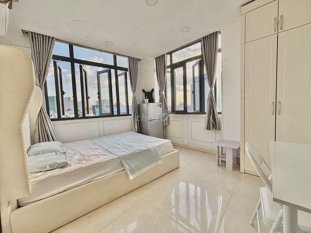 PHÒNG TẦNG CAO - CỬA SỔ THOÁNG - VIEW ĐẸP