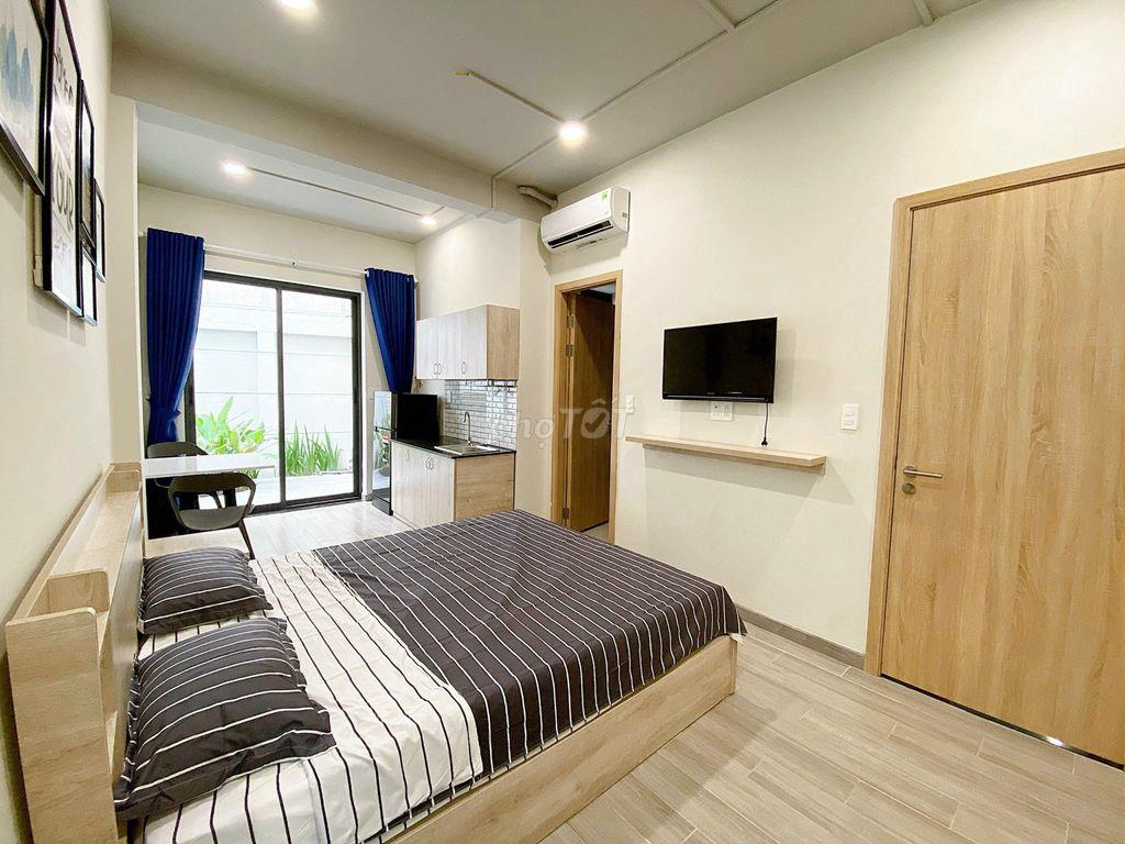 CĂN HỘ DỊCH VỤ QUẬN 3 - CỬA SỔ, SÂN VƯỜN - THANG MÁY