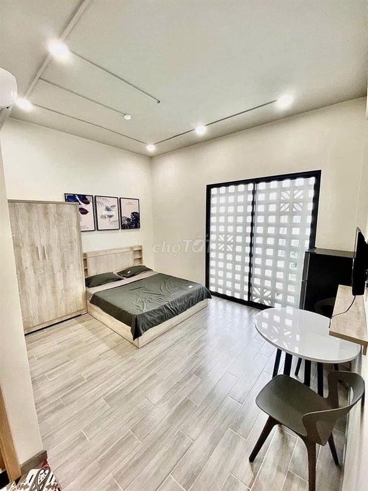 CĂN HỘ ĐẦY ĐỦ NỘI THẤT - CỬA SỔ THOÁNG - THANG MÁY