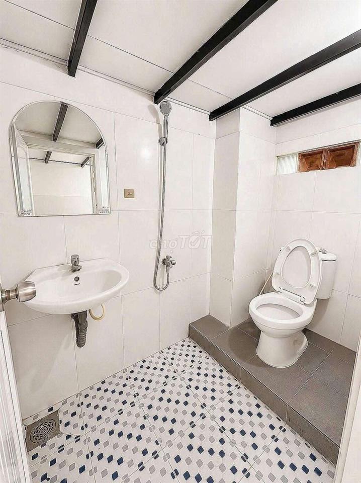 Duplex cách VLU CS3 chỉ 500m, gần Vincom Nguyễn Xí BXMĐ cũ