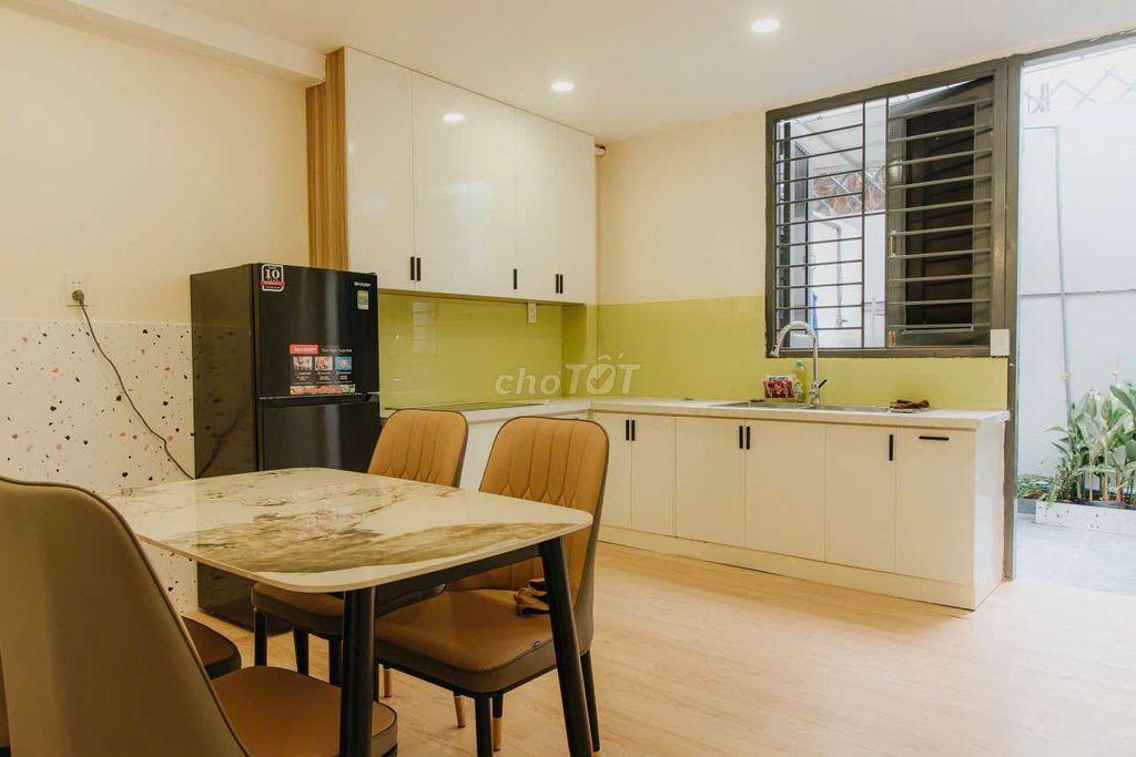 1phòng ngủ gần ngã tư Hàng Xanh, cách UEF chỉ vài phút đi xe