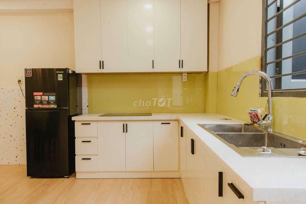 1phòng ngủ gần ngã tư Hàng Xanh, cách UEF chỉ vài phút đi xe