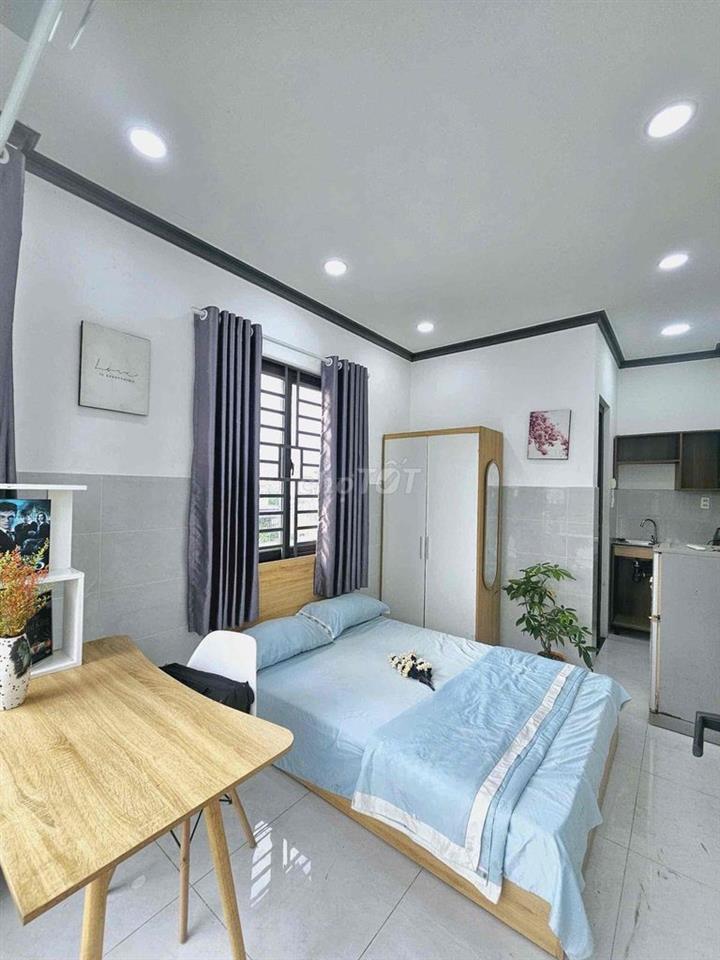 Studio full nội thất, ban công Nguyễn Gia Trí đi bộ qua GTVT, Hutech