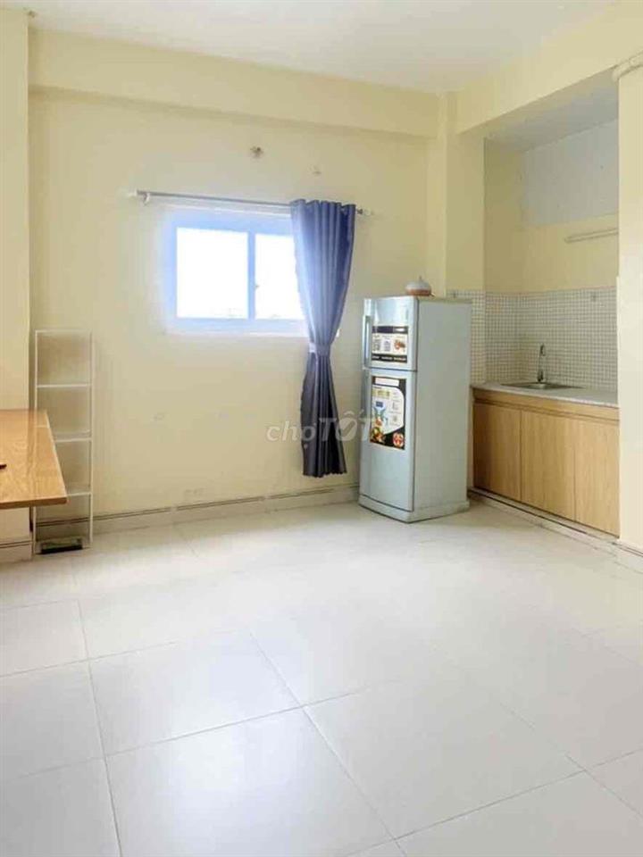 Phòng Có Gác Ban Công Siêu Thoáng Có Thang Máy, Bảo Vệ ngay Trung Tâm