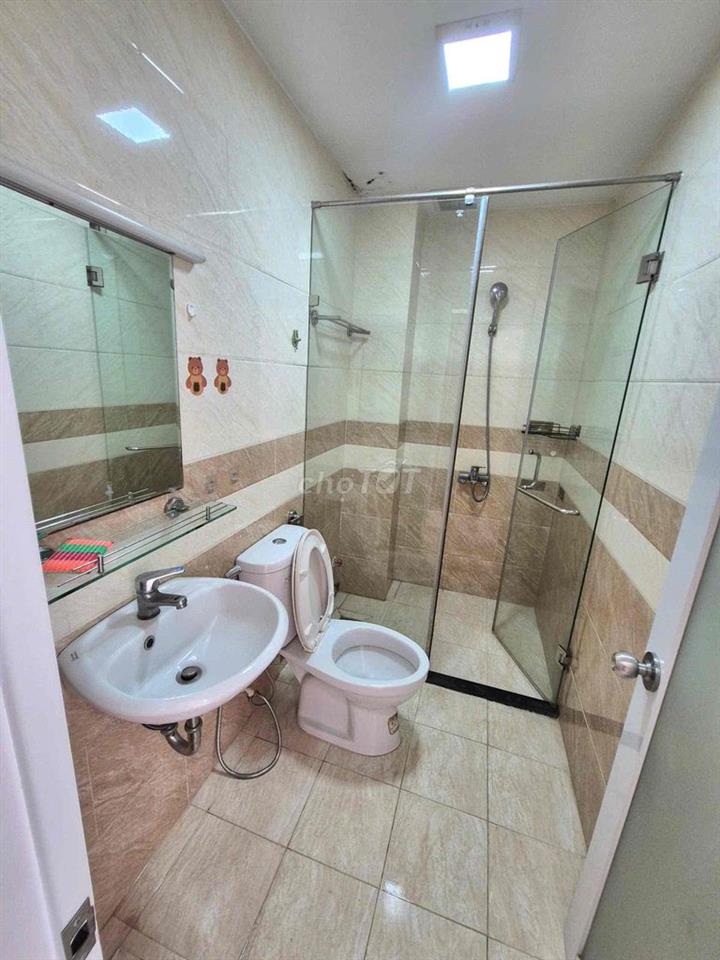 Cho Thuê Phòng Ban Công Cửa Sổ Thoáng Mát Gần Gigamall