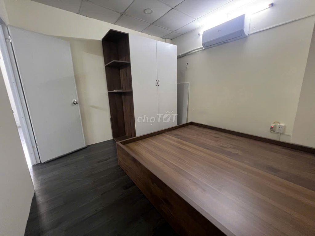 THANG MÁY 2 PHÒNG NGỦ, 1 PHÒNG KHÁCH ngay Sân Bay Tân Sơn Nhất GaT1
