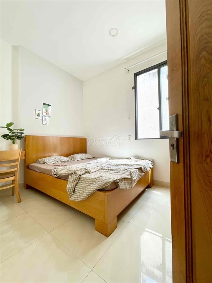TRỐNG LẠI CĂN 1PN CÓ THANG MÁY GẦN VĂN LANG
