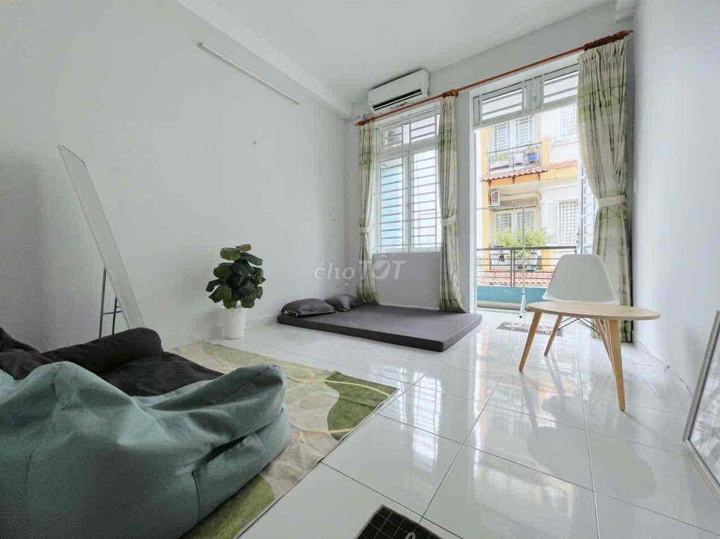 HAI PHÒNG NGỦ BAN CÔNG NGAY VĂN LANG CƠ SỞ 3