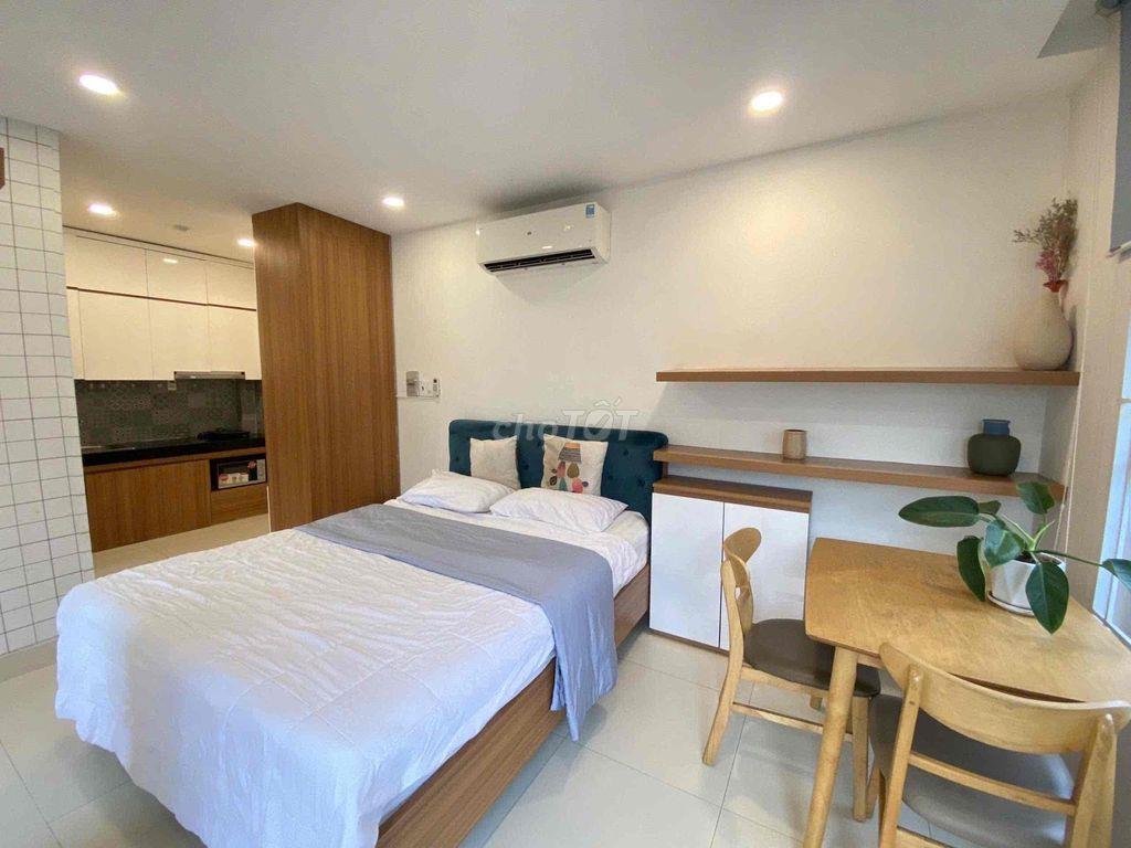 CĂN STUDIO CỬA SỔ  TRỜI GẦN SÂN BAY.