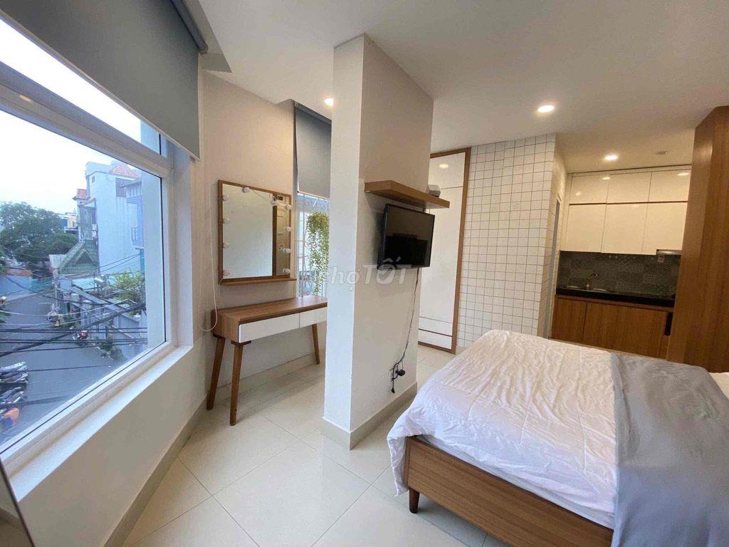 CĂN STUDIO CỬA SỔ  TRỜI GẦN SÂN BAY.
